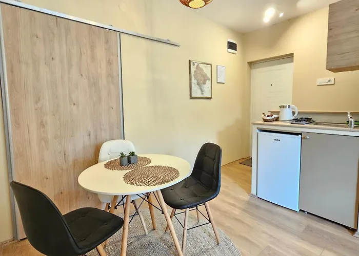 Cicki I - Renovated 2025 Daire