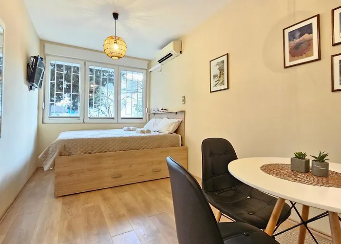 Cicki I - Renovated 2025 Podgoriçe