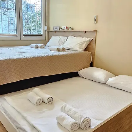 Cicki I - Renovated 2025 Apartment